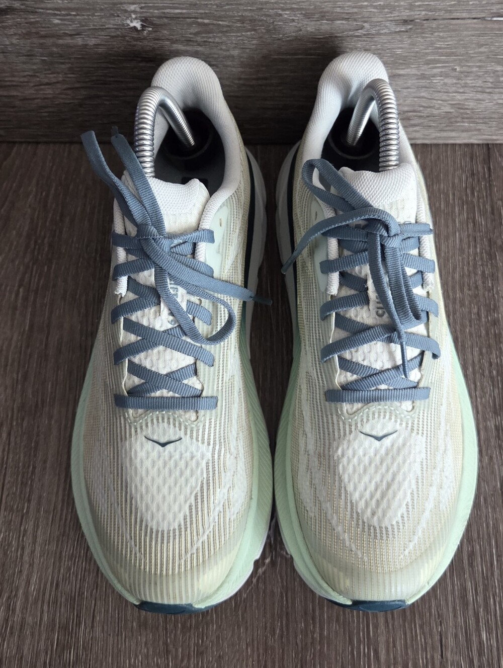 HOKA Clifton 9 Youth Size 6.5 / Women's Size 8 Teal White Gradient Sneakers - Picture 3 of 10